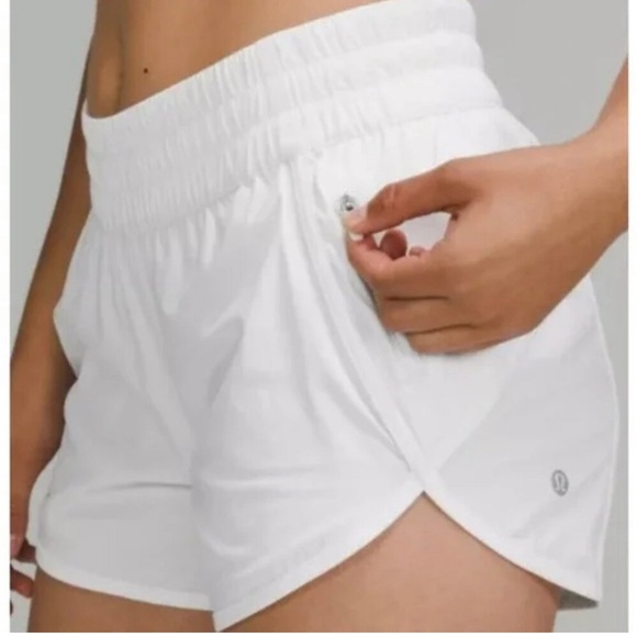 lululemon athletica Pants - NEW Lululemon Tracker Short 4" in White size 4